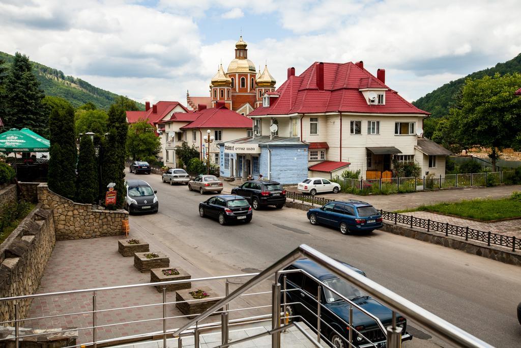 Korali Hotel Jaremcse Kültér fotó